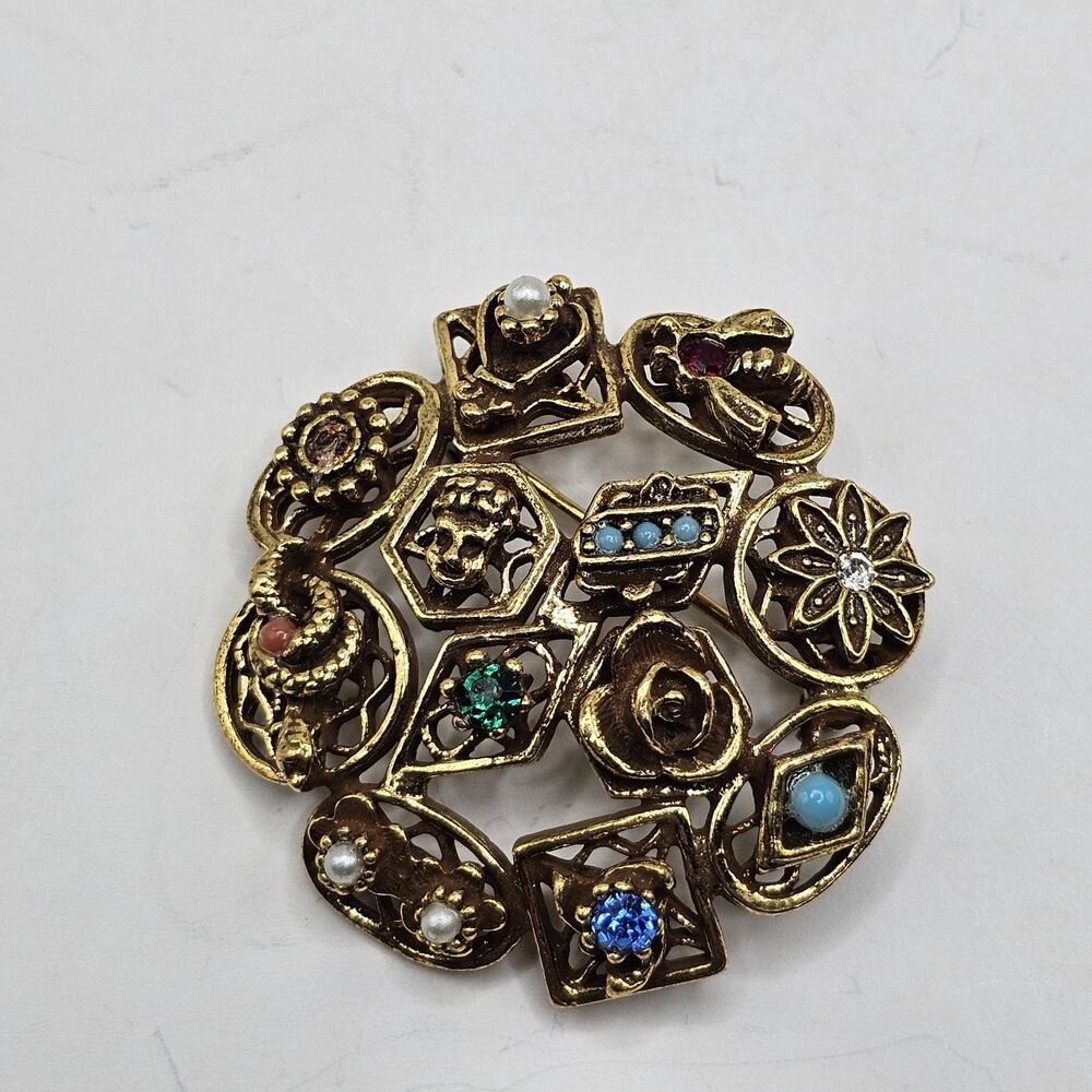 Vintage Goldette Victorian Round Charm Signed Snake Flower Bee